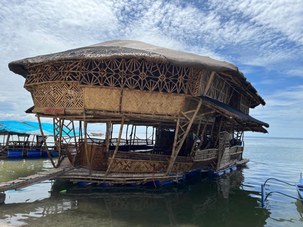 ホテル Bamboo Nest Beachfront Floating Tent プエルト・プリンセサ エクステリア 写真